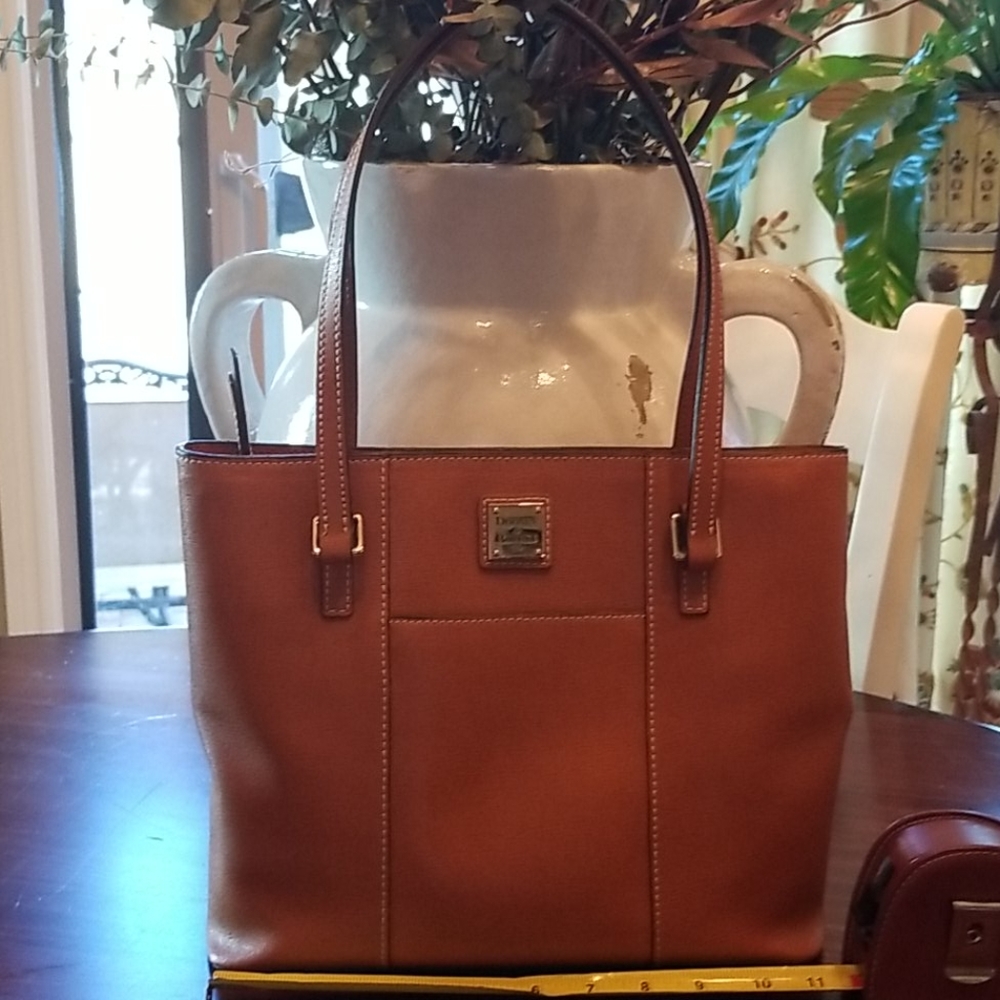 Dooney & Bourke Purse